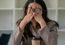 Burnout là gì? Dấu hiệu nhận biết và cách vượt qua tình trạng kiệt sức kéo dài