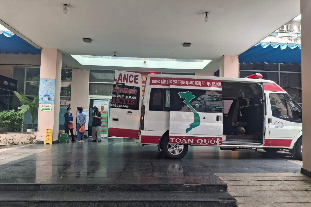 xe cấp cứu Trung tâm Cấp cứu Toàn quốc